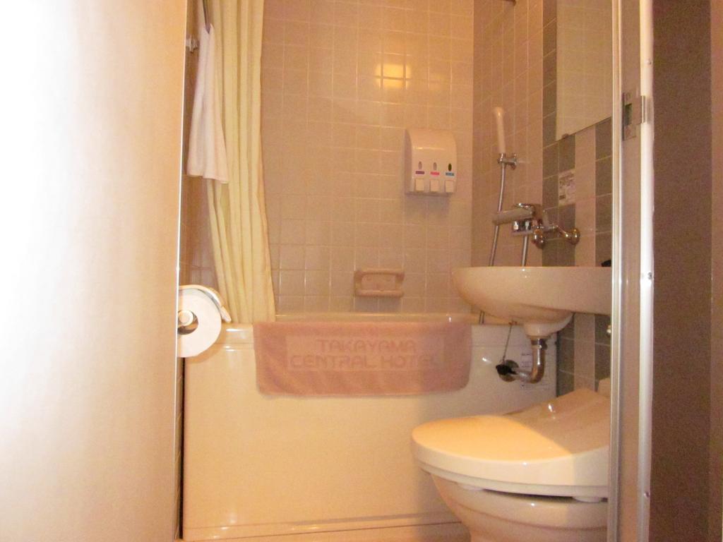 Ayun Takayama Central Hotel Стая снимка
